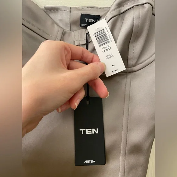 NWT Aritzia Dazzle Satin Bustier Top Ashen Size 10 - Picture 3 of 8